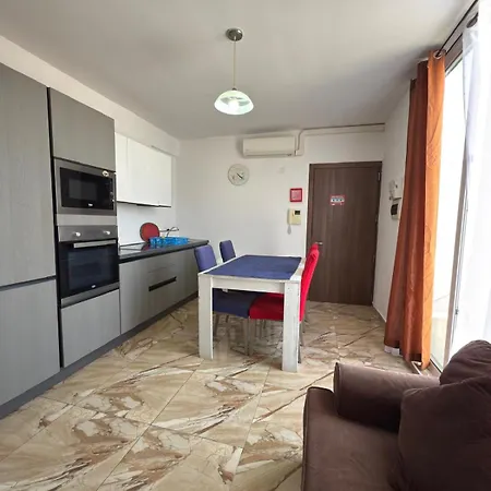 2-bedroom In M6 Apartament *