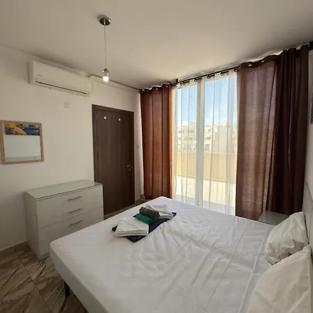 2-bedroom In M6 Appartamento