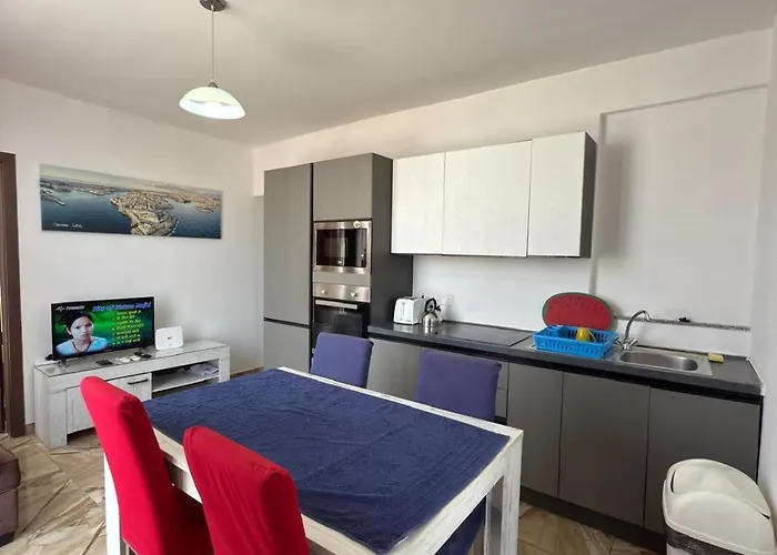 2-bedroom In M6 شقة *