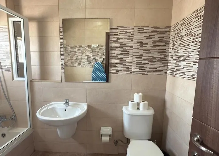 2-bedroom In M6 아파트 음시다